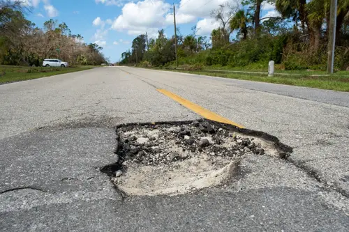 Dangerous roads, Most dangerous roads in Atlanta, most dangerous roads in Atlanta Metro area Georgia.